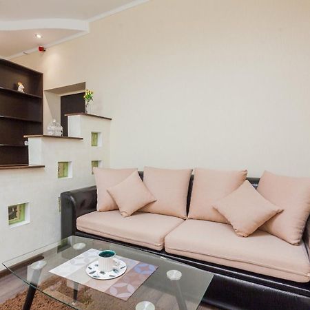 Navit Apartments With Breakfast,Near The Railway Station, The City Center, The Park Київ Екстер'єр фото