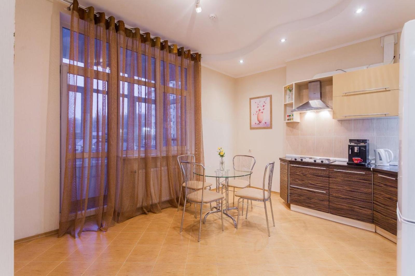 Navit Apartments With Breakfast,Near The Railway Station, The City Center, The Park Київ Екстер'єр фото