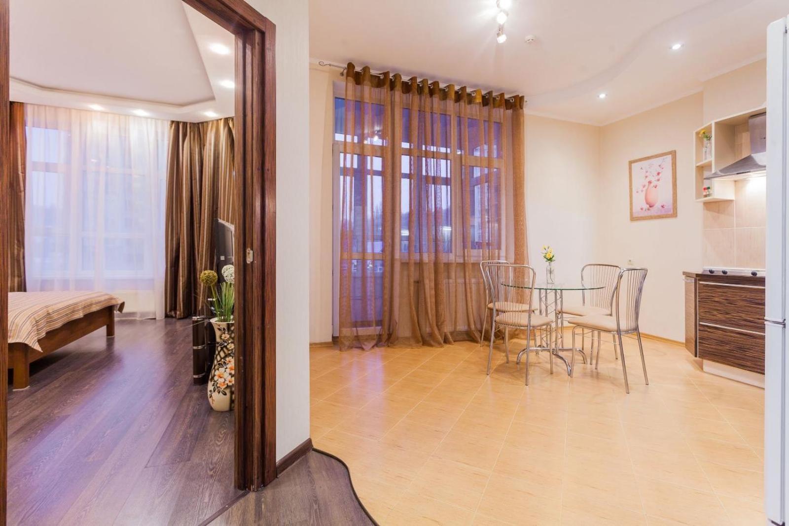 Navit Apartments With Breakfast,Near The Railway Station, The City Center, The Park Київ Екстер'єр фото